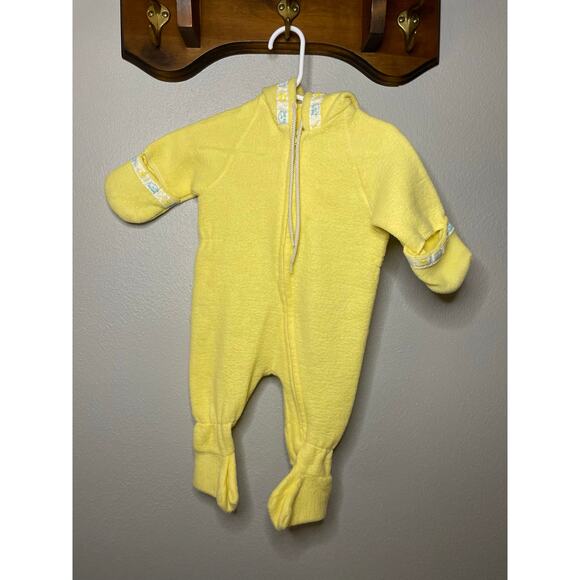 Vintage Yellow Triboro Baby Pram Winter Zipper Snowsuit 0-3 months - Picture 3 of 8